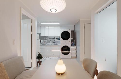 Hyehwa Apartment | NEW#Hyehwa Station#Hansung University Station #3 Rooms 7 People#Jongno#Changgyeonggung Palace#Naksan Park#Bukchon Hanok Village#Jongno#Dongdaemun#Myeongdong