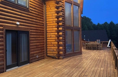 Logan House | NEW! Jenny Lynn Lodge