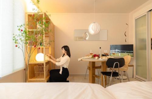 Hyehwa Apartment | NEW Modern House in the heart of Seoul Jongno
