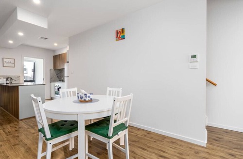 Lawson Apartment | New to VRBO: Light Filled 2BR/2BA Townhouse