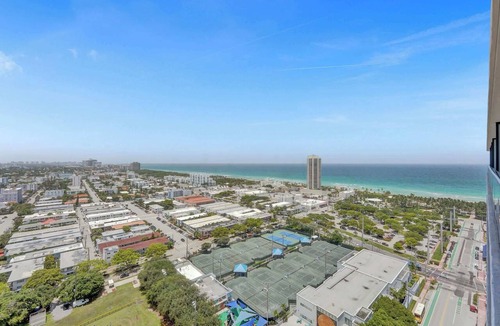 North Beach Condo | NEW: Ultimate Penthouse 3BR/2BA | Pool & Beach