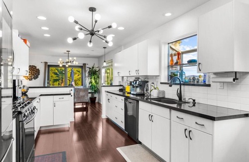 West Hills House | NEW! West Hills Home w/Pool & Valley Views