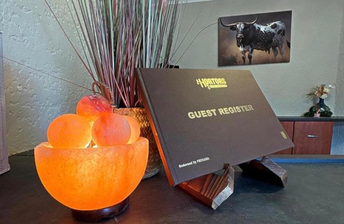 Mooinooi House | Nguni Gaste Huis