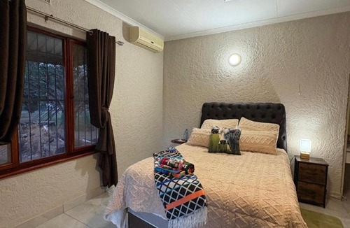 Mooinooi House | Nguni Gaste Huis