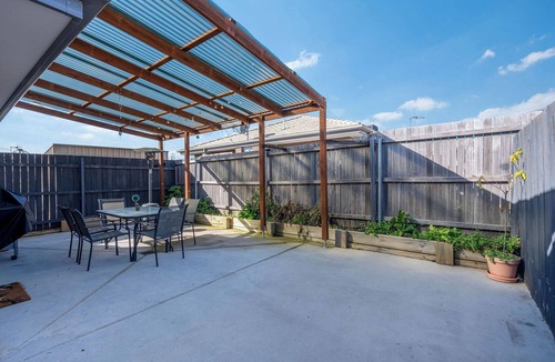 Ngunnawal House | Ngunnawal 3 bedroom with Netflix and 100mbps Wifi