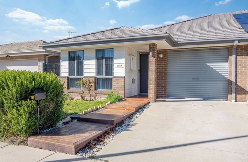 Ngunnawal House | Ngunnawal 3 bedroom with Netflix and 100mbps Wifi