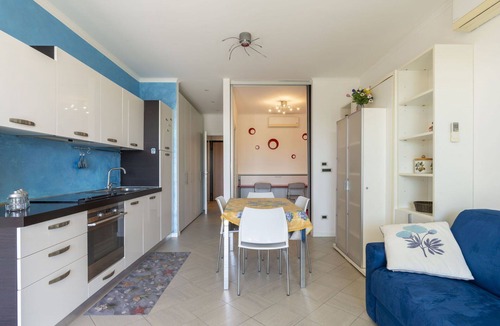 Santo Stefano al Mare Apartment | Nice apartment for 4 people with pool, A/C, WIFI and balcony