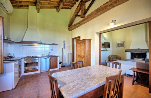 Castelnuovo Berardenga Apartment | Nice apartment for 2 guests with pool, A/C, TV and panoramic view, close to Siena