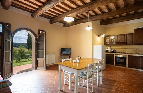 San Gimignano Apartment | Nice apartment for 4 people with WIFI, pool, A/C, TV and panoramic view, close to San Gimignano