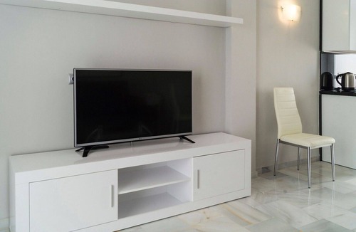 Urbanizacion Hacienda las Chapas Apartment | Nice apartment for 5 guests with pool, A/C, WIFI, TV, terrace, pets allowed and panoramic view