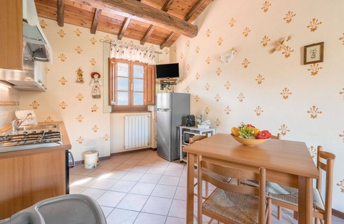 Cutigliano Apartment | Nice apartment for 4 people with WIFI, pool, TV and pets allowed