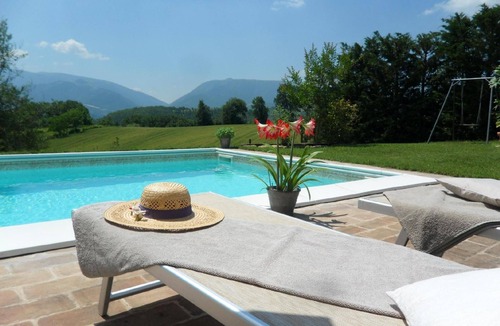 Cagli Apartment | Nice Apartment in Cagli with Common Pool
