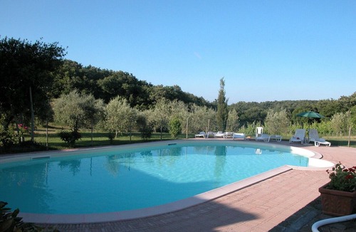 Collesalvetti Apartment | Nice apartment in Guasticce with pool