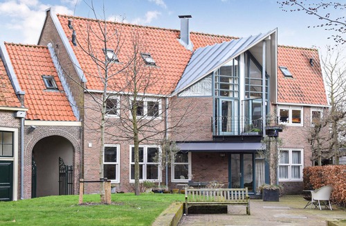 Hoorn House | Nice home in Hoorn with WiFi