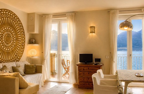 Bellano Apartment | Nido di Veronica Holiday Apartment on the Lake