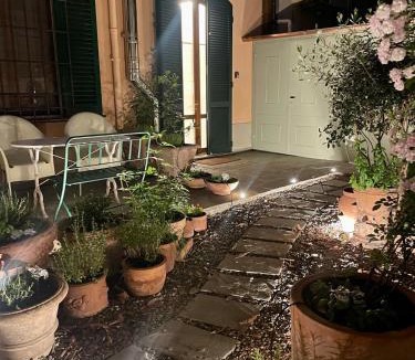 Le Cure House | Notes of Florence - Stylish Suite in an Authentic Area