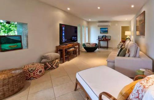 Vila Velha Villa | NOVO Mansão Pé na Areia com Heliponto, 1 Piscina, 1 Hidro, Sauna e 5 Quartos