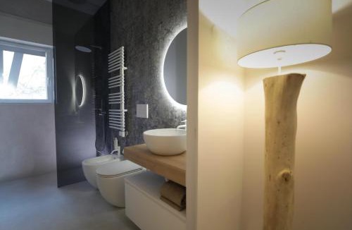 Marina Centro Apartment | Nuovo appartamento moderno con parcheggio, a 200m dal mare, aria condizionata