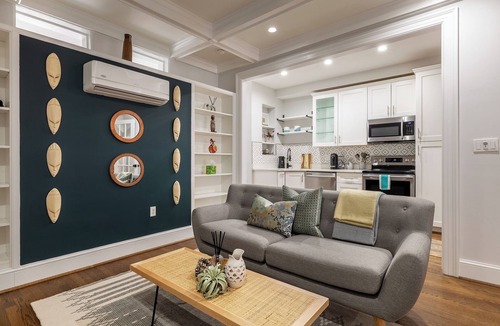 Cleveland Park Apartment | Oasis by the National Cathedral, American University, Georgetown, City Ridge