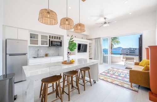 Los Cabos Condo | Ocean & Arch View Condo in Cabo San Lucas