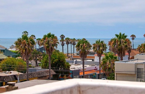 Ocean Beach House | Ocean Beach Sunset Haven with private rooftop
