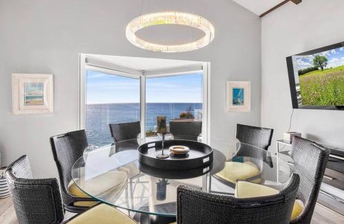 South Laguna House | Ocean Front Beach Cottage