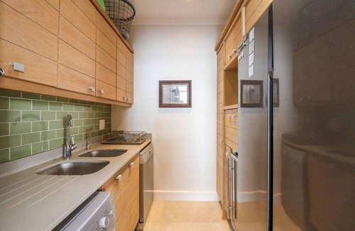 Eastcliff House | Ocean Reeds 11 | Luxury Holiday Home | Space for 2 families