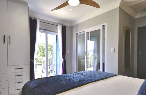 Pringle Bay Apartment | Ocean View Penthouse at 82 Steps to the Beach