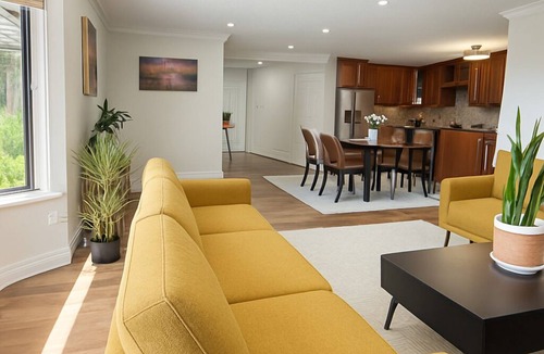 West Vancouver House | Ocean View · Scenic Trails, Cycling & Skiing · NON-BASEMENT 3B2B Suite West Van