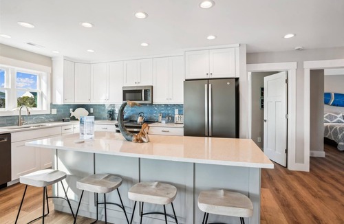 Duck House | Oceanside in the heart of Duck! Private Pool, Hot Tub! Pet friendly