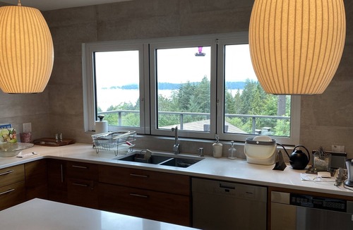 Bowen Island House | Oceanview and sunsets in Tunstall bay Lisence#00000861
