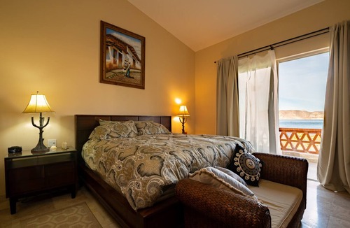 La Paz Apartment | Oceanview Penthouse E501 at 'Paradise of the Sea'