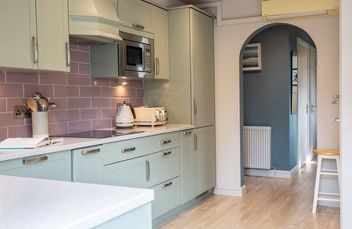 Moreton-in-Marsh Cottage | Old Orchard Cottage - Pet friendly, Moreton-in-Marsh