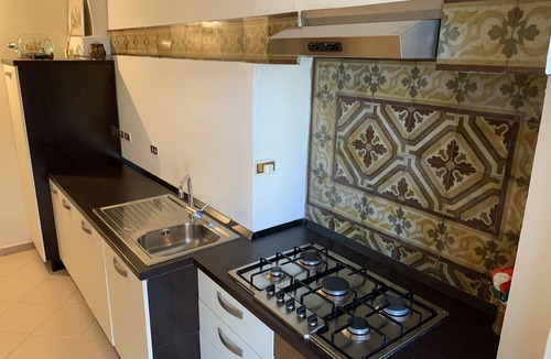 Cervo Apartment | Old Virginia house, charm with garden and sea
