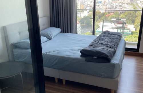 Khlong San Condo | One bedroom condo studio style near Iconsiam/BTS