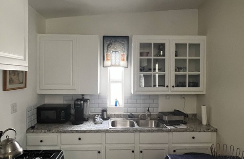 Santa Paula House | One bedroom house in historical Santa Paula. Pet friendly, Free WIFI