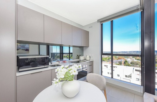 Greater Johannesburg Metropolitan Area Apartment | One Rosebank: Where Style Meets the City