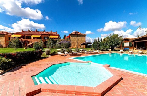 Sughera Apartment | ORTENSIA, 2 bedrooms apartment with swimming pool