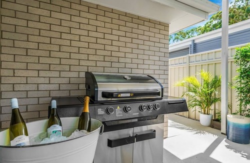 Broulee House | Oscar's @ Broulee Beach Luxury Coastal Living