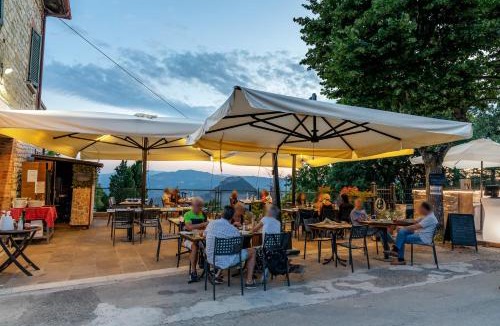 San Leo House | Osteria Belvedere