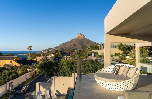 Camps Bay House | Ottawa Grand Camps Bay - 18 Sleeper Pool Views