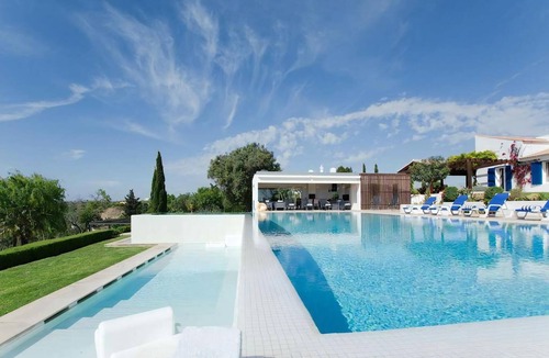 Funchal Villa | Outstanding Lagos Villa | 6 Bedrooms | Villa Alfarrobeira | Stunning Sea View