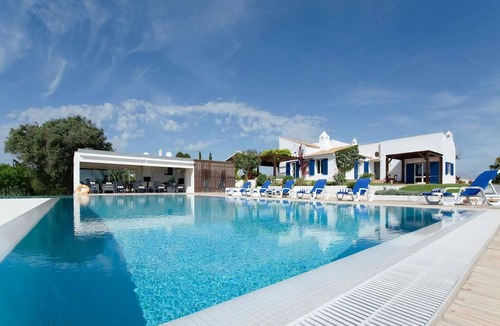 Funchal Villa | Outstanding Lagos Villa | 6 Bedrooms | Villa Alfarrobeira | Stunning Sea View