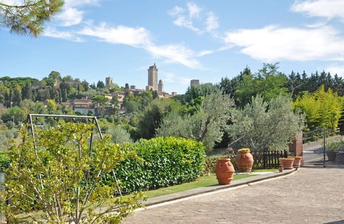 San Gimignano Apartment | Ovile - Apartment with pool