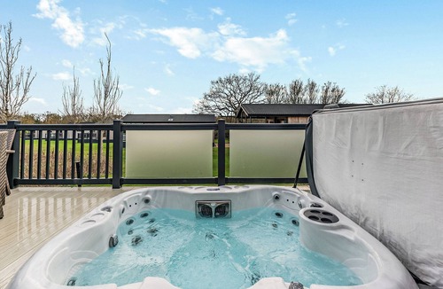 Saintbury Ski Chalet | Oxhill Lodge Premier