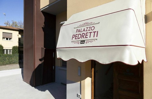 San Donato-San Vitale Apartment | Palazzo Pedretti 204, Bright And New Studio Apt By Halldis