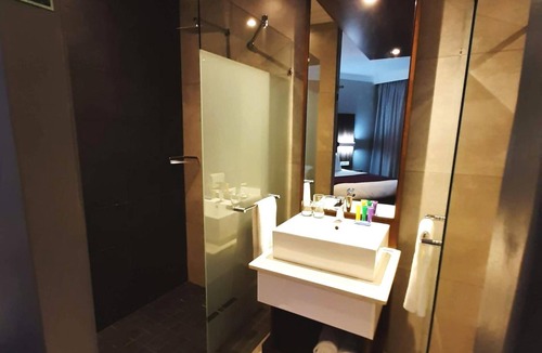 Brits Hotel | Palm Swift Luxury Accommodation