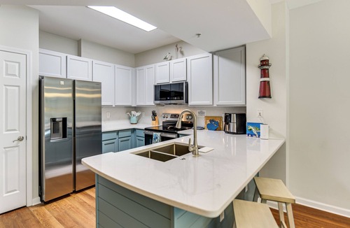 Fort Walton Beach - Destin Apartment | Palms of Destin Resort Condo: Beaches, Golf & More