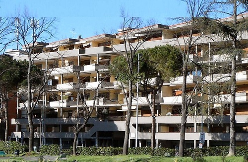 Lungarno del Tempio Apartment | Panoramic penthouse on the river 2Br 2 Ba Garage