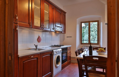 Reggello House | Paola Apartment - Antico Borgo La Torre Farmhouse